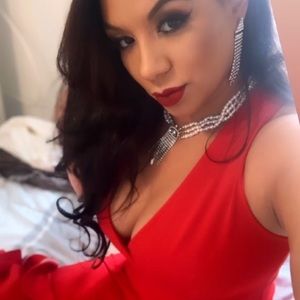 Meet your Posher, Sandy